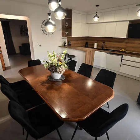 Kristina Apartman Lovran